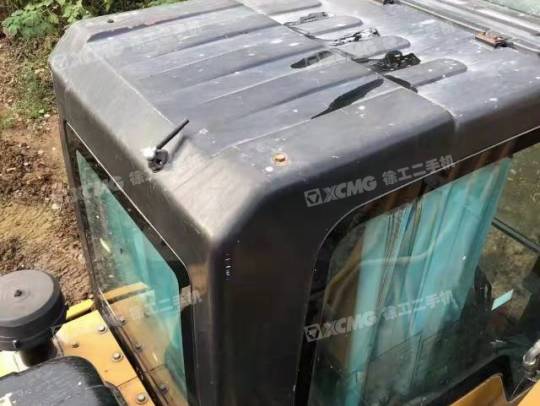 三一重工SY135履带式挖掘机