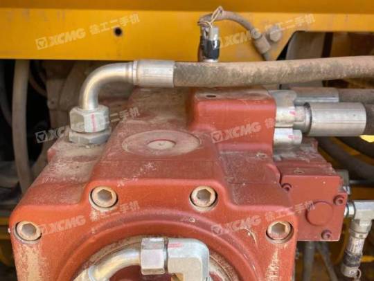 柳工CLG920E履带式挖掘机