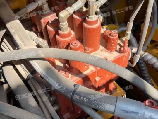 柳工CLG920E履带式挖掘机