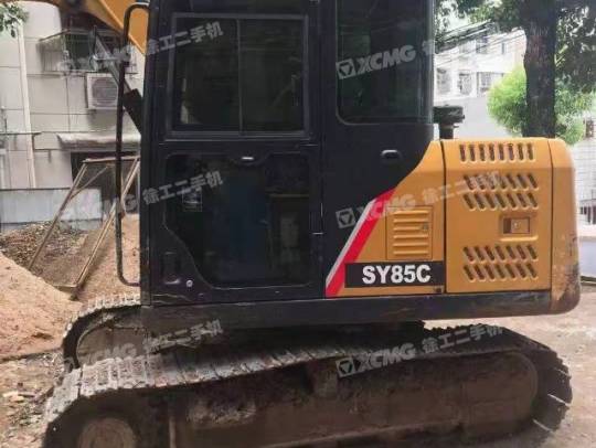 三一重工SY75履带式挖掘机