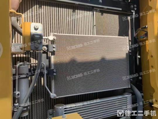 卡特彼勒320D履带式挖掘机