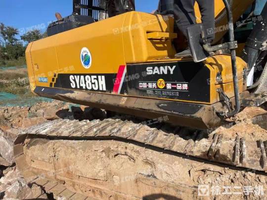 三一重工SY485履带式挖掘机