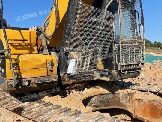 三一重工SY485履带式挖掘机