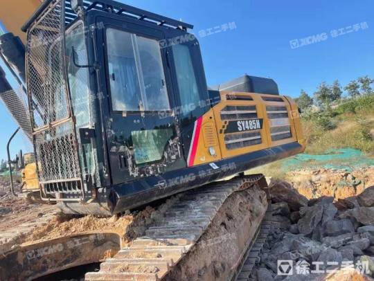 三一重工SY485履带式挖掘机