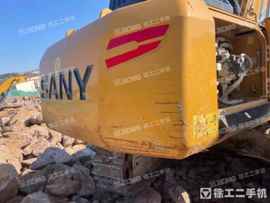 三一重工SY485履带式挖掘机