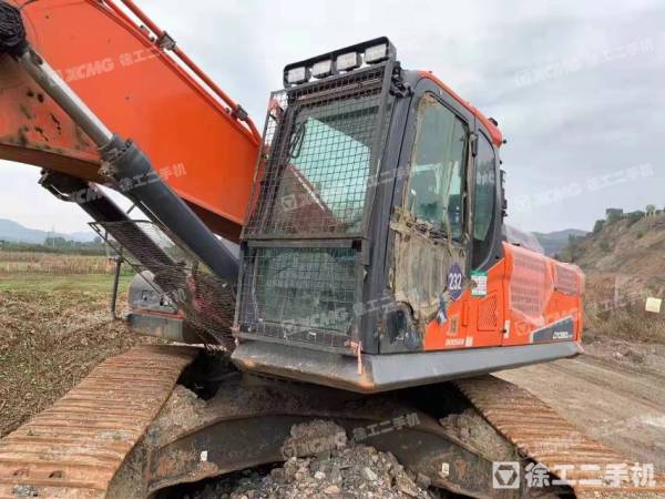 斗山DX380履帶式挖掘機