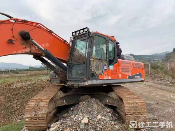 斗山DX380履帶式挖掘機