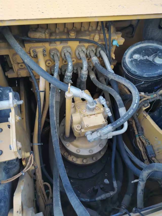 卡特彼勒320GC履帶式挖掘機