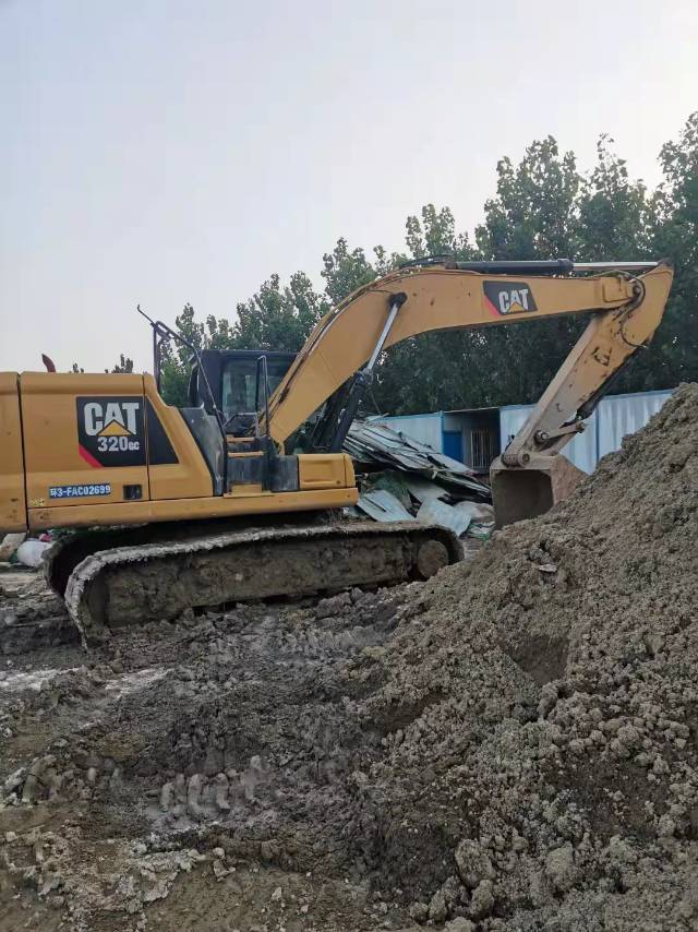 卡特彼勒320GC履帶式挖掘機
