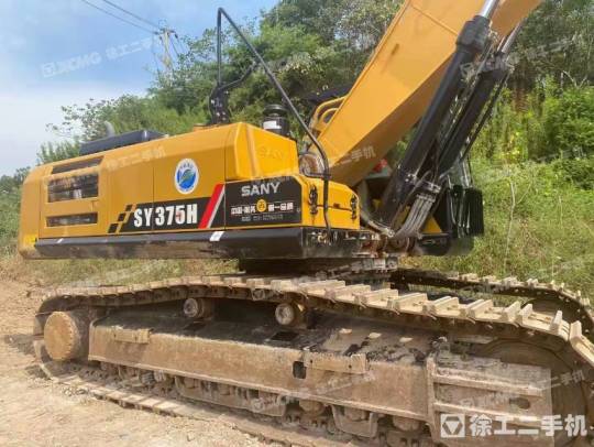 三一重工SY375履带式挖掘机