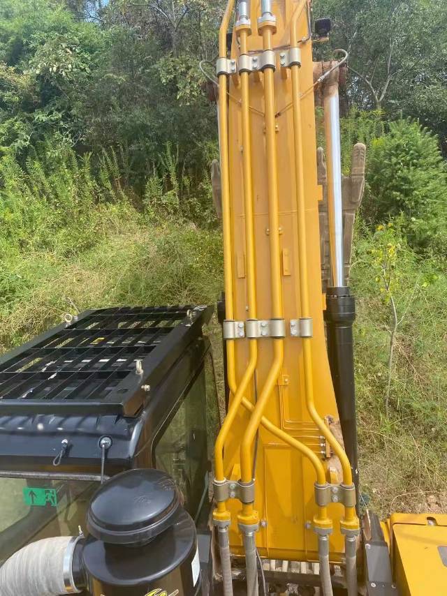 三一重工SY375履帶式挖掘機