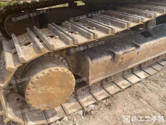 三一重工SY375履带式挖掘机