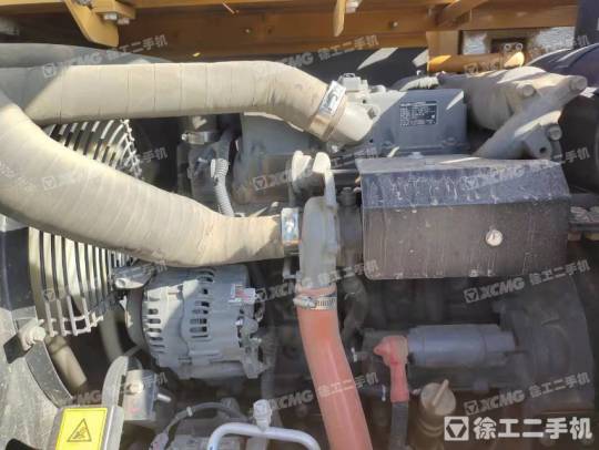 三一重工SY75履带式挖掘机