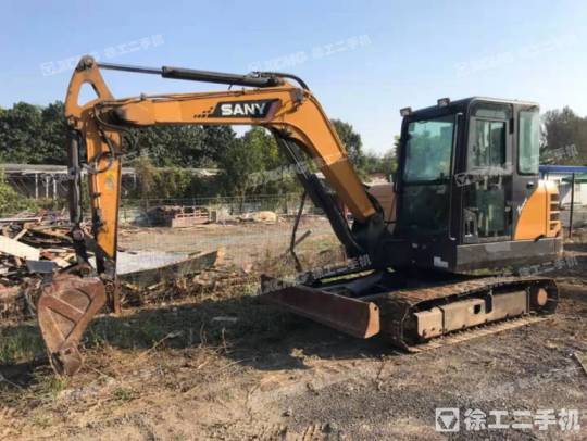 三一重工SY55履帶式挖掘機(jī)