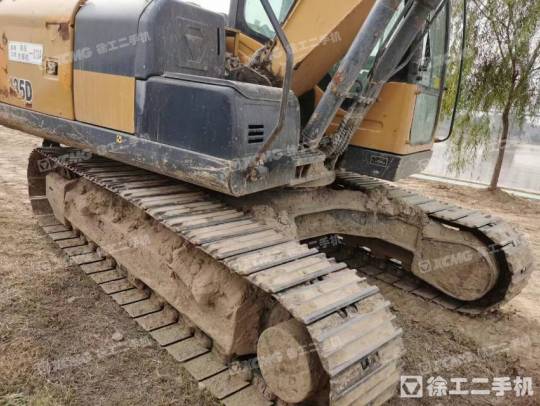 徐工XE135履带式挖掘机