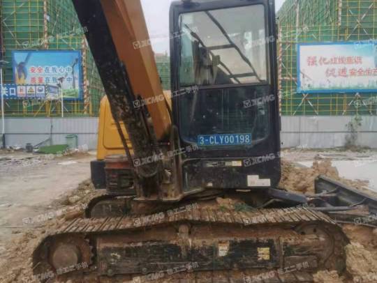 三一重工SY55履带式挖掘机