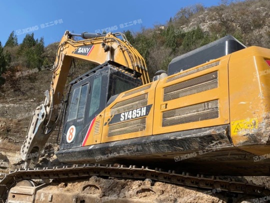 三一重工SY485履带式挖掘机