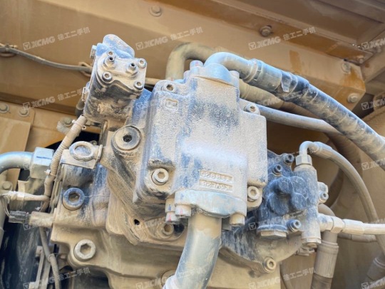 三一重工SY485履带式挖掘机