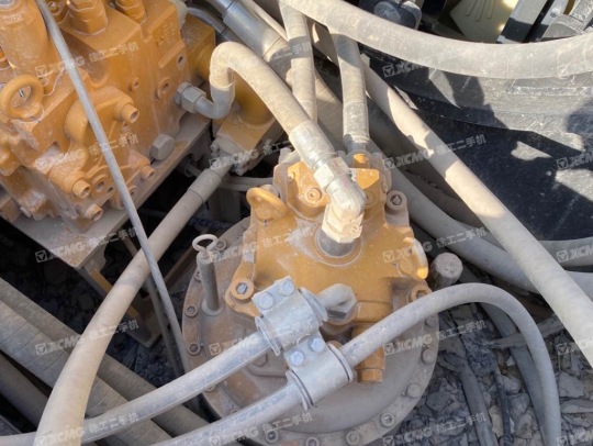 三一重工SY485履带式挖掘机