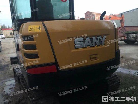 三一重工SY55履带式挖掘机