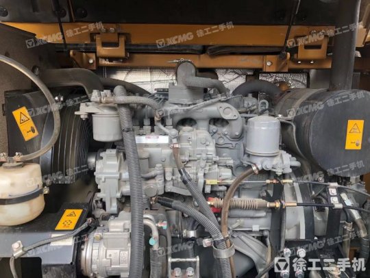 三一重工SY55履带式挖掘机