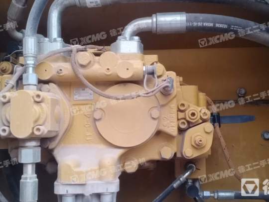 卡特彼勒330D履带式挖掘机