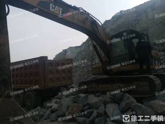 卡特彼勒320D履带式挖掘机