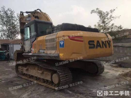 三一重工SY245履带式挖掘机