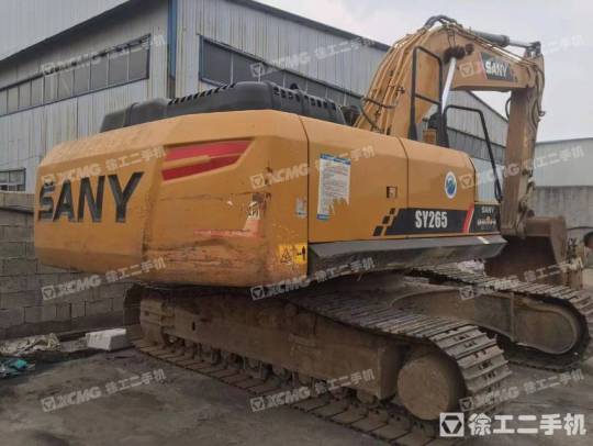 三一重工SY245履带式挖掘机