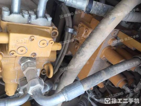 三一重工SY245履带式挖掘机