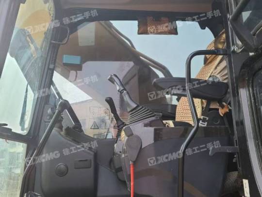 三一重工SY205履带式挖掘机