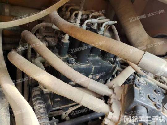 徐工XE215D履带式挖掘机