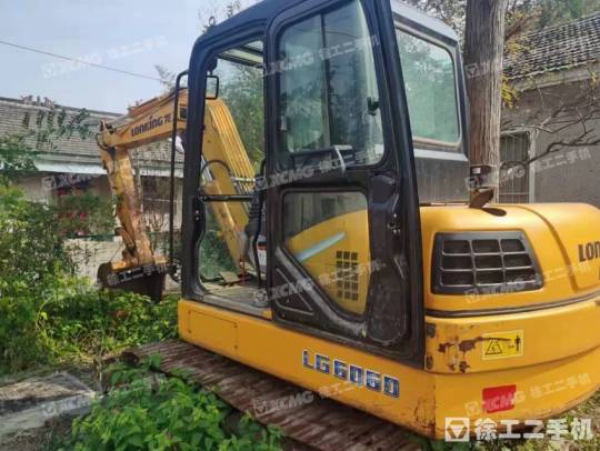 龙工LG6060履带式挖掘机
