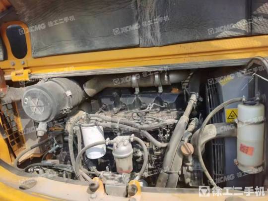 龙工LG6060履带式挖掘机