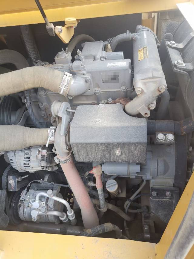 三一重工SY75履帶式挖掘機(jī)