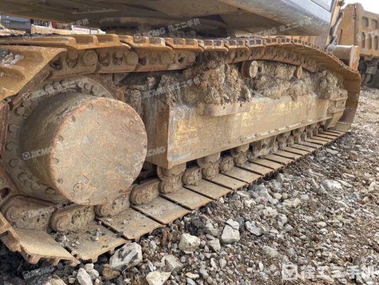 徐工XE215D履帶式挖掘機