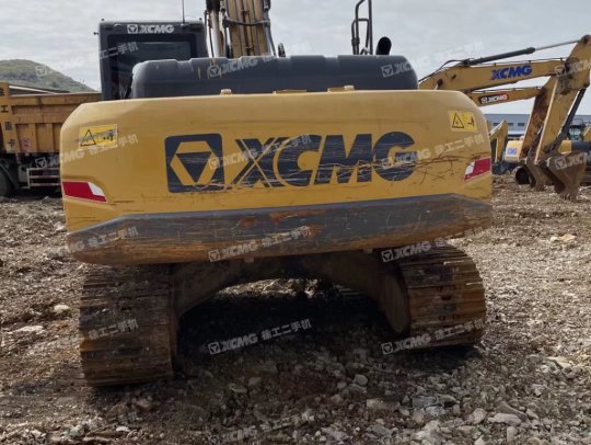 徐工XE215D履帶式挖掘機