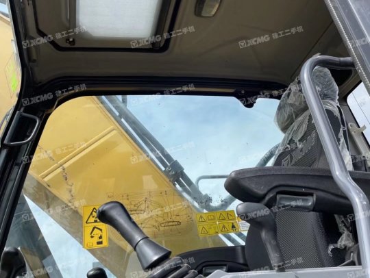 徐工XE215D履帶式挖掘機