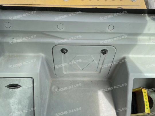 徐工XE215D履帶式挖掘機