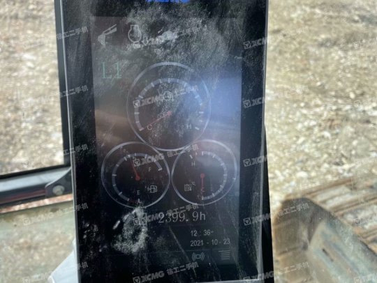 徐工XE215D履帶式挖掘機