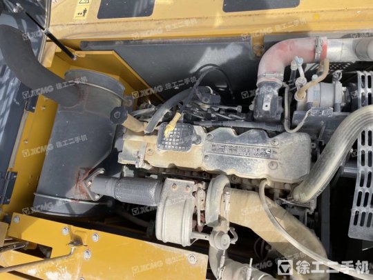 徐工XE215D履帶式挖掘機