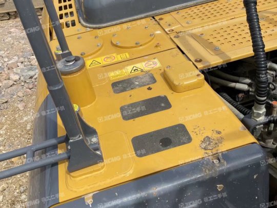 徐工XE215D履帶式挖掘機