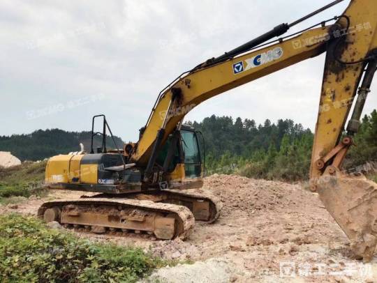 徐工XE215CA履带式挖掘机