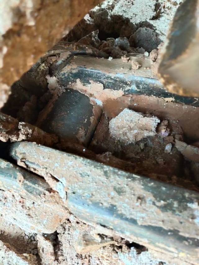 徐工XE215CA履帶式挖掘機