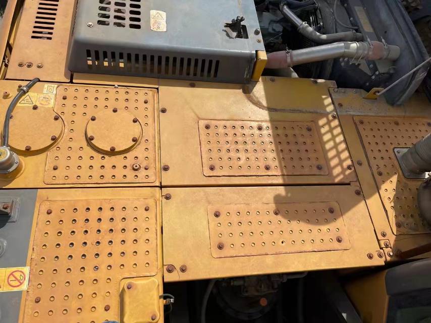徐工XE370D履帶式挖掘機