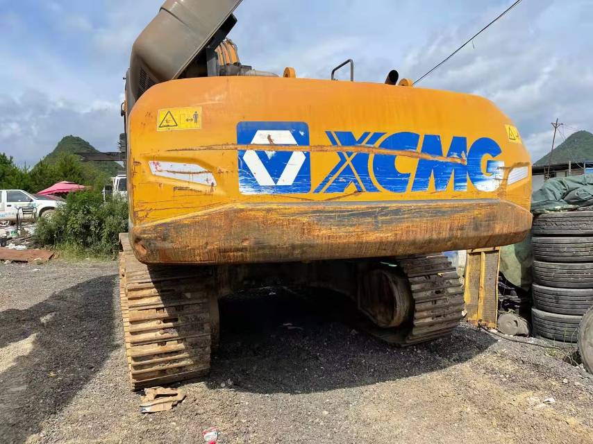 徐工XE370D履帶式挖掘機