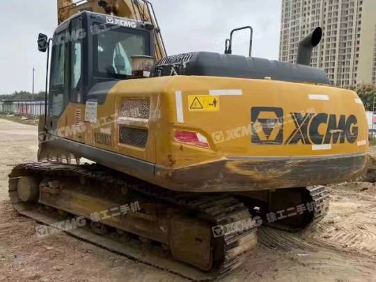 徐工XE200D履带式挖掘机