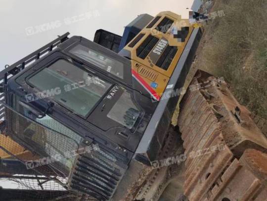 三一重工SY485履带式挖掘机