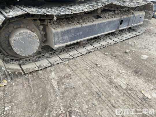 神钢SK75履带式挖掘机