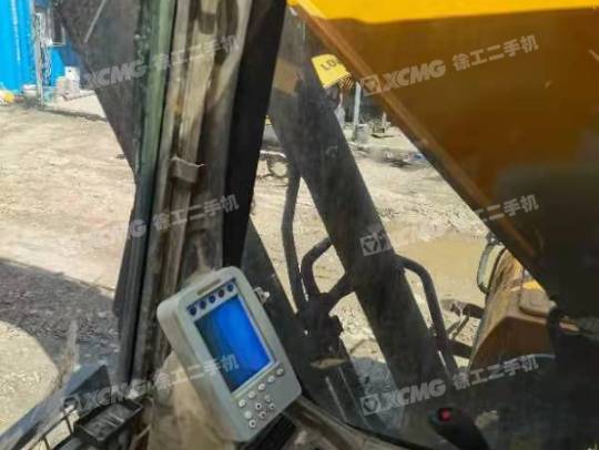 三一重工SY365履带式挖掘机